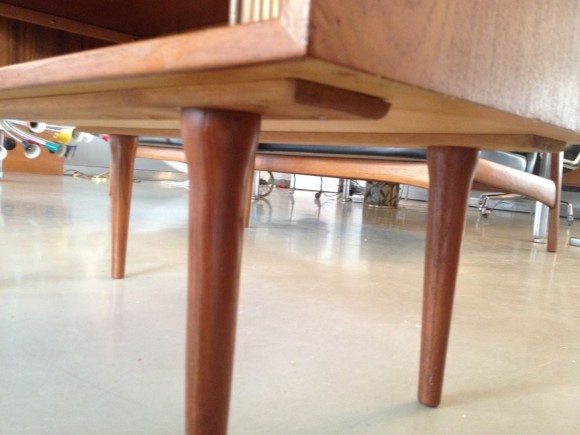 Kleines Teak Sideboard