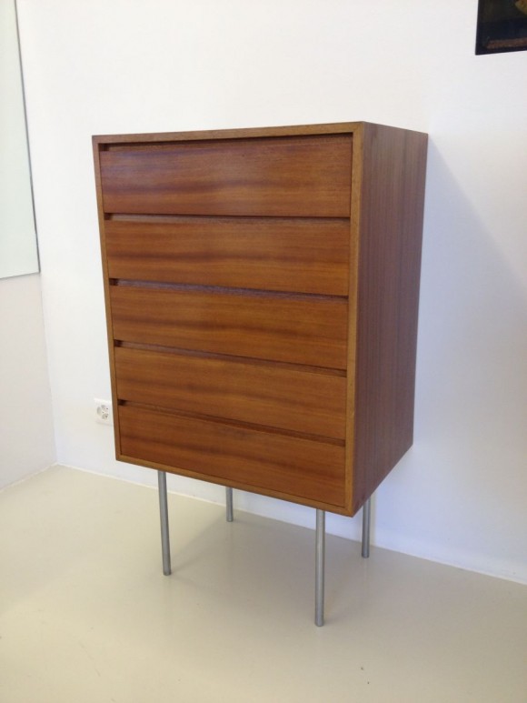 Zwei Kurt Thut Highboards