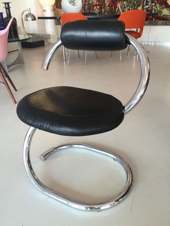 Giotto Stoppino Tisch und Stühle