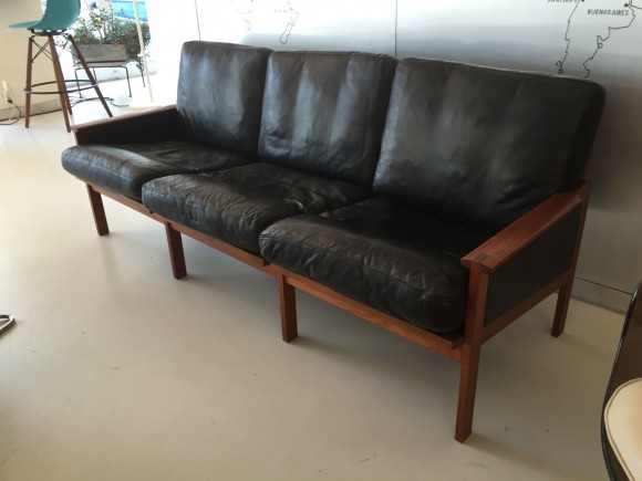 Dreier-Ledersofa von Illum Wikkelsø