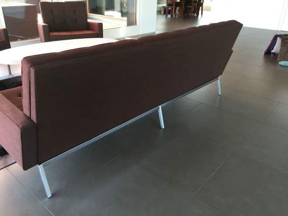 Florence-Knoll-Sofa und zwei Sessel