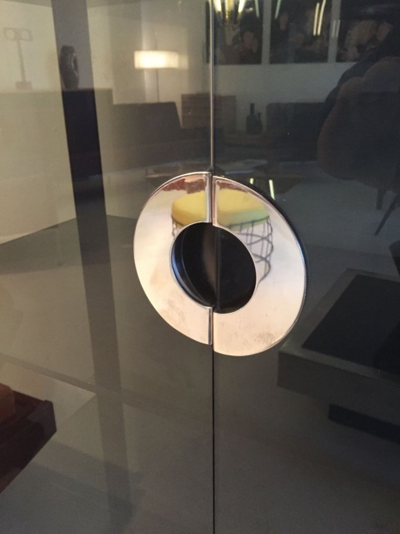 2 Glasschränke von Mario Sabot