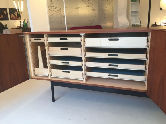 Sideboard B40 von Waeckerlin
